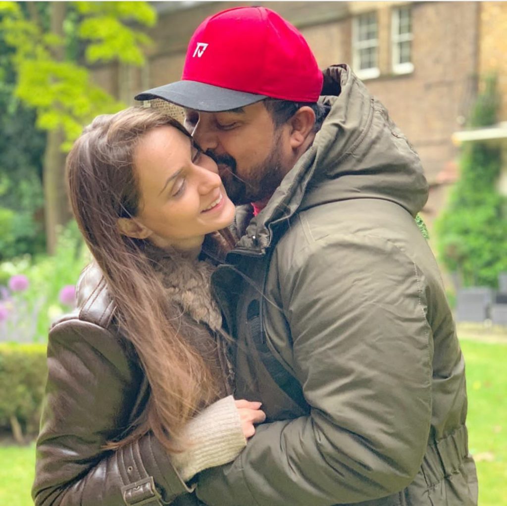 rannvijay with his wife