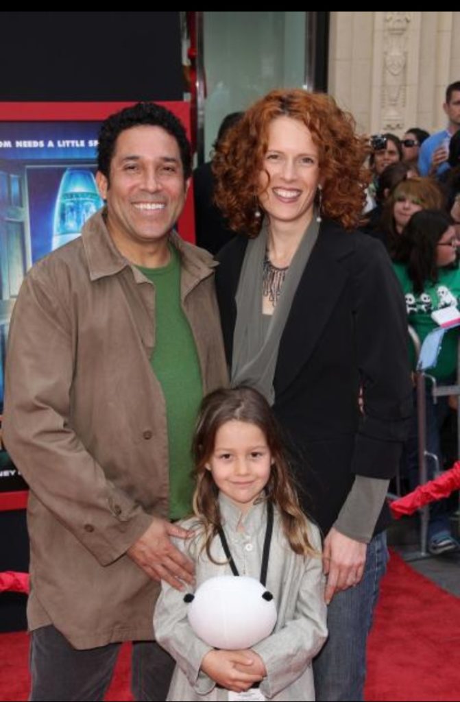 Oscar Nunez's family