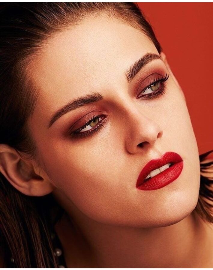 Kristen Stewart's Channel Ad